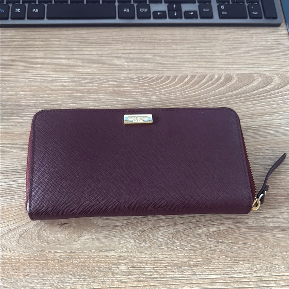 Kate Spade Burgendy Wallet